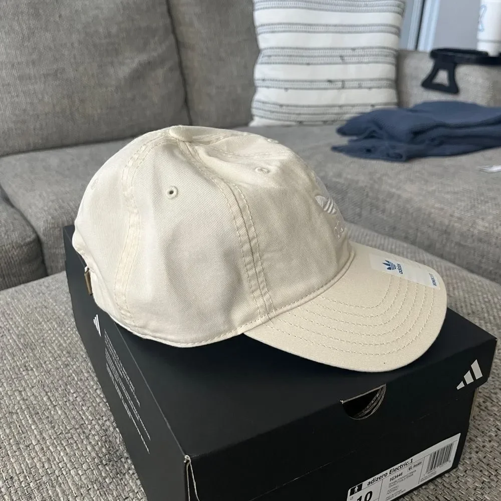 Women’s Adidas Hat - Picture 4 of 5